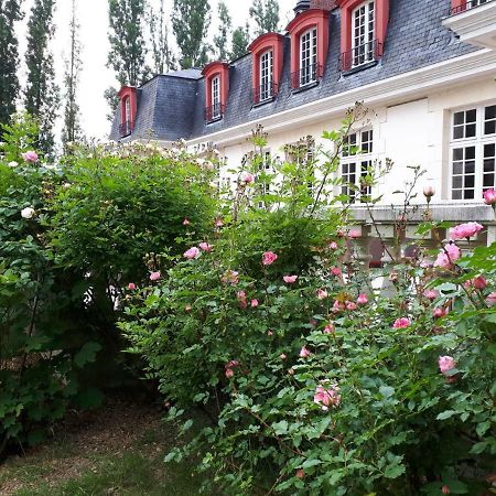 Отель Le Domaine De Barbizon Saint-Martin-en-Biere Экстерьер фото