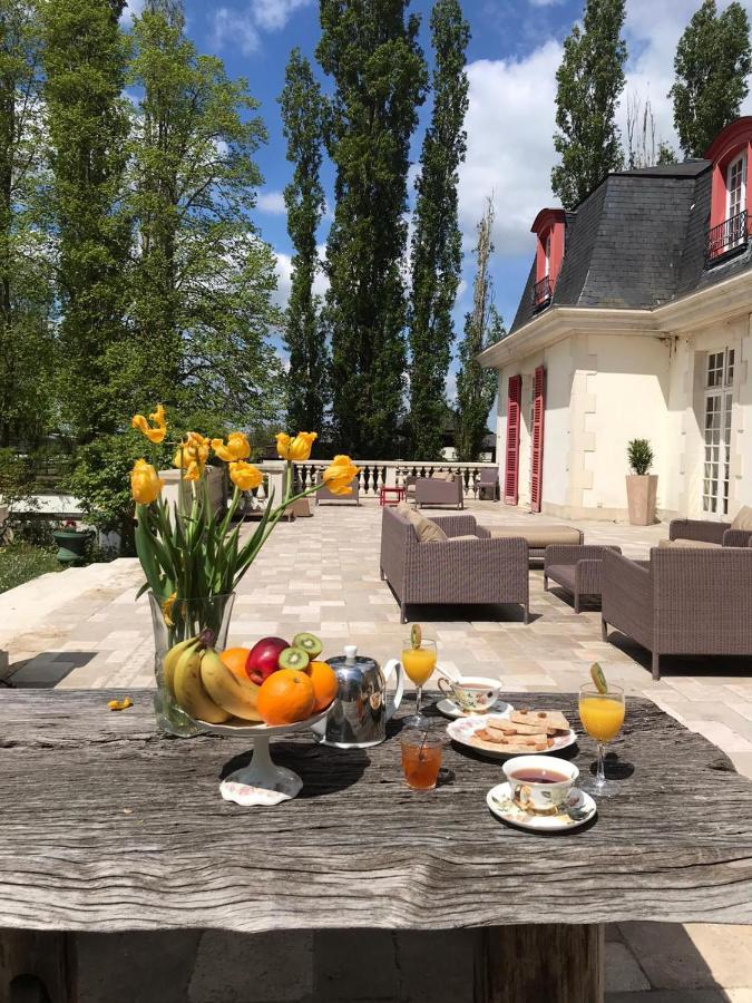 Отель Le Domaine De Barbizon Saint-Martin-en-Biere Экстерьер фото