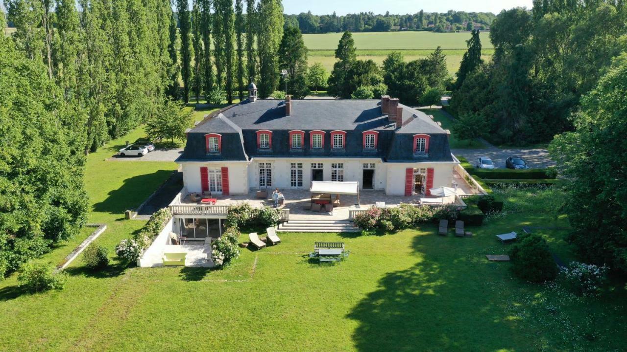 Отель Le Domaine De Barbizon Saint-Martin-en-Biere Экстерьер фото